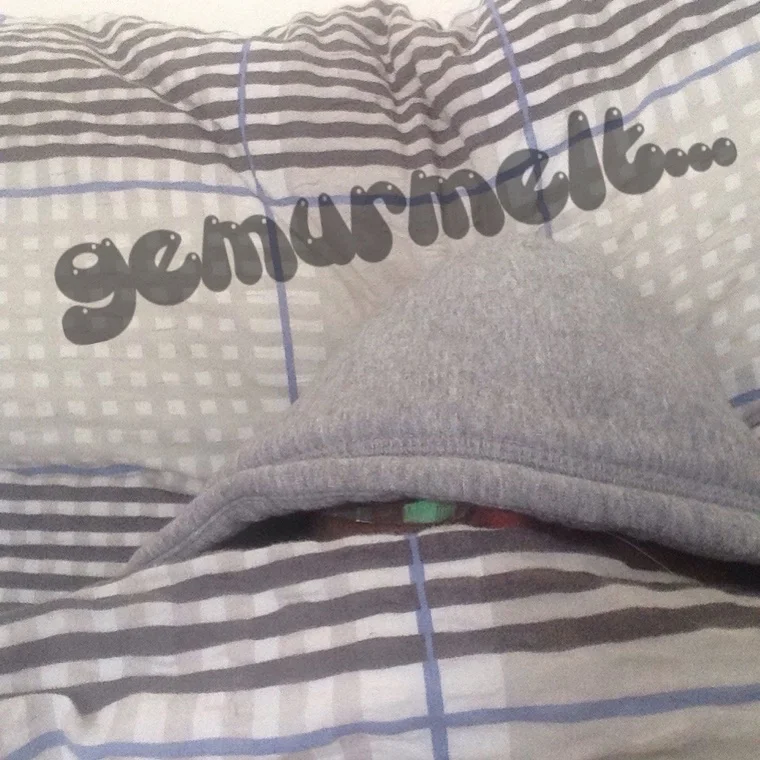 Nur noch Augen zu sehen – Winterschlafmodus aktiviert!
