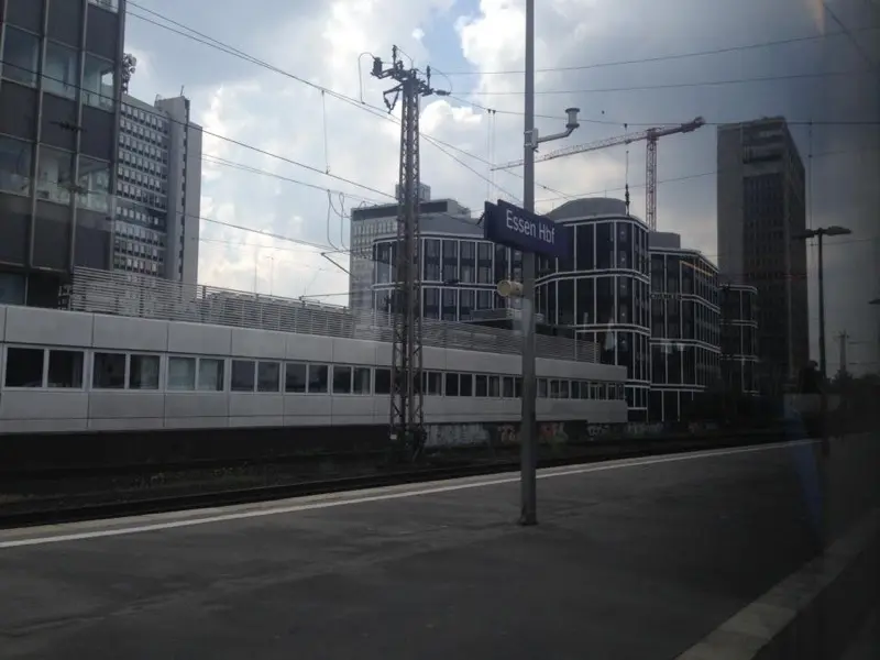 Anreis mit dem Zug über Gladbeck
-West Bf