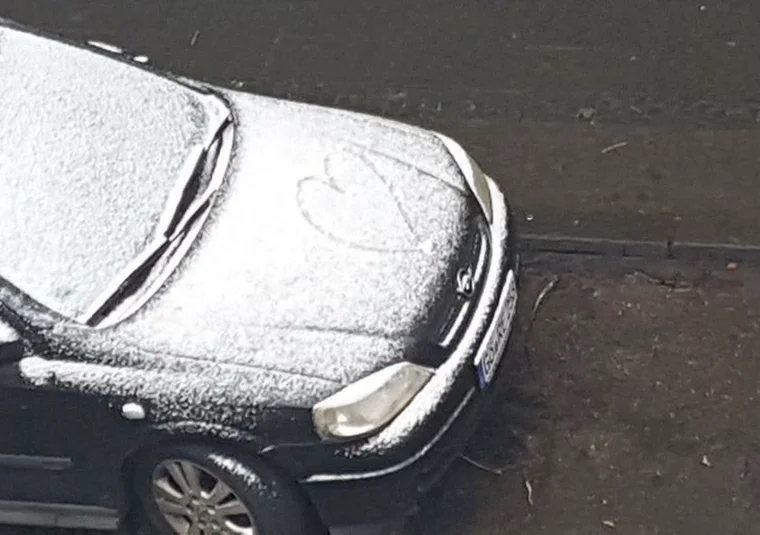 Herzlicher Gruß im Schnee