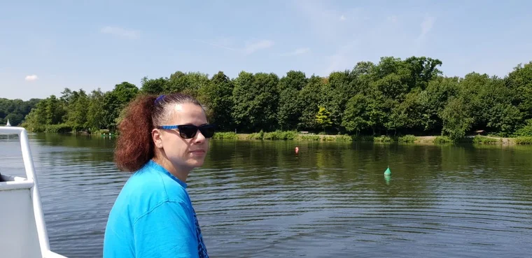 Sandra liebt das Wasser