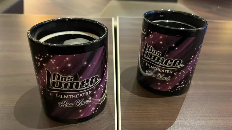 Sylvesterabend vor dem Kino