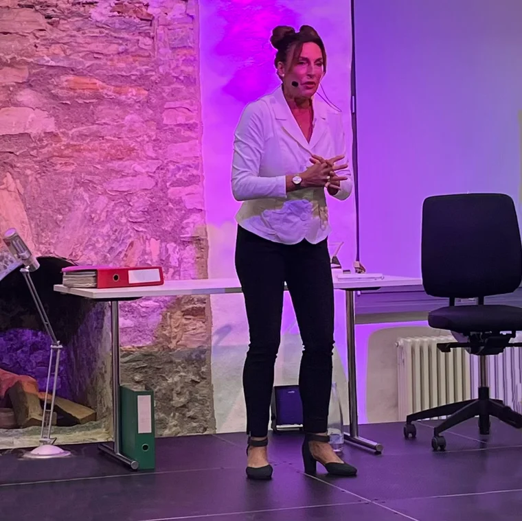 Büro und Bekloppte - Volltreffer!